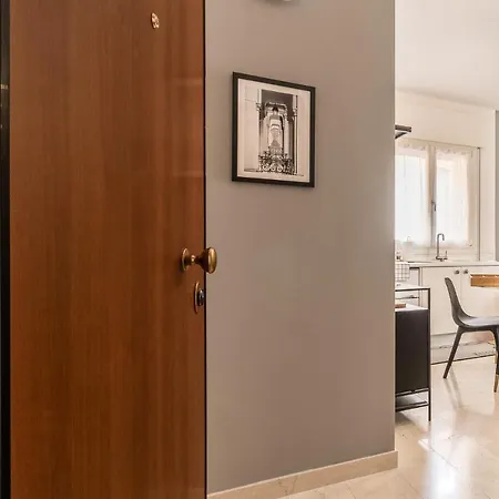 Grey House In The Heart Of @treviso